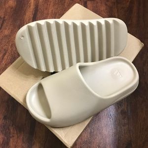 Adidas Yeezy Slide- Pure